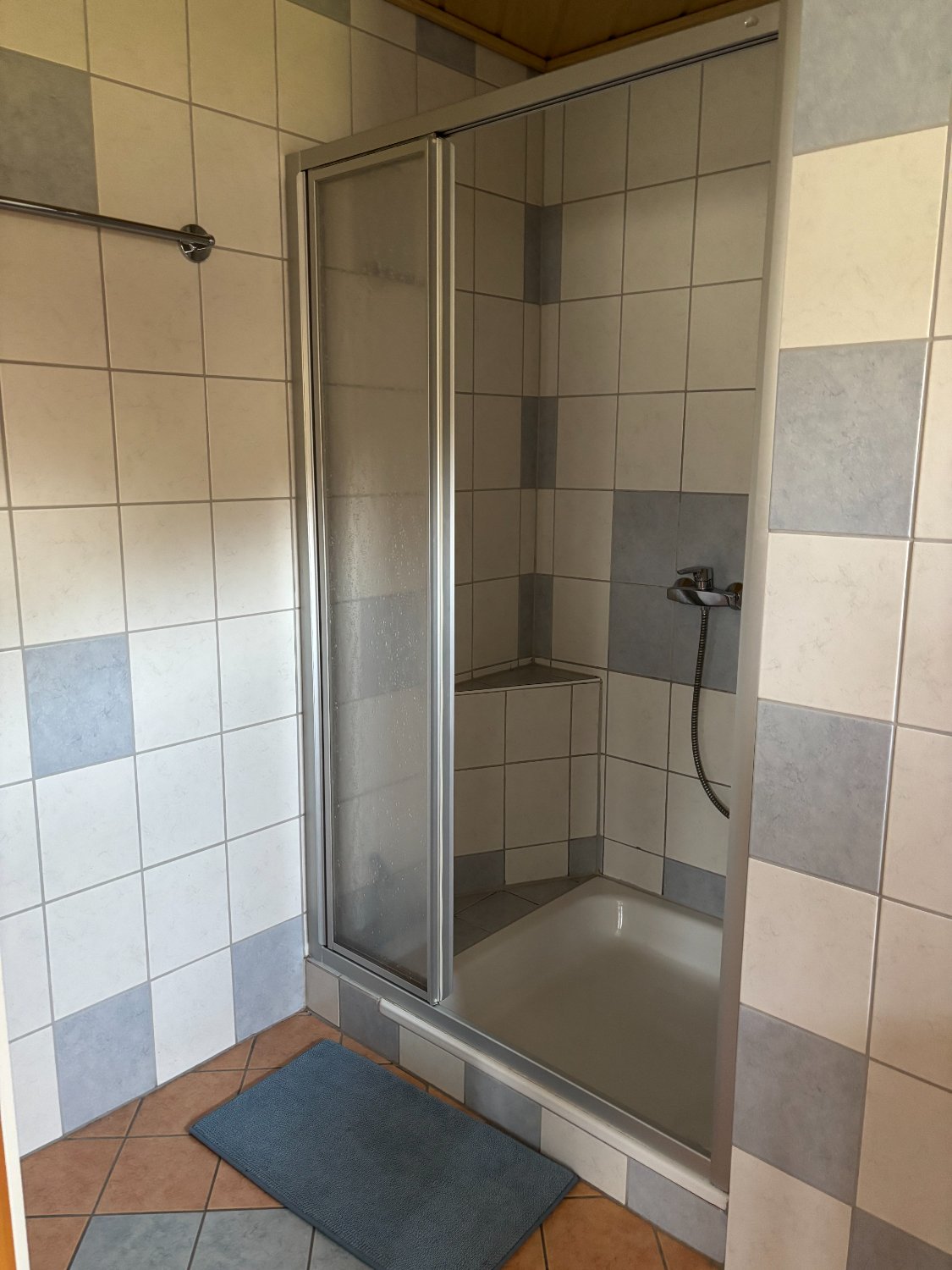 Dusche im Bad